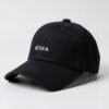 Gorra SESKA negra con logo bordado en blanco