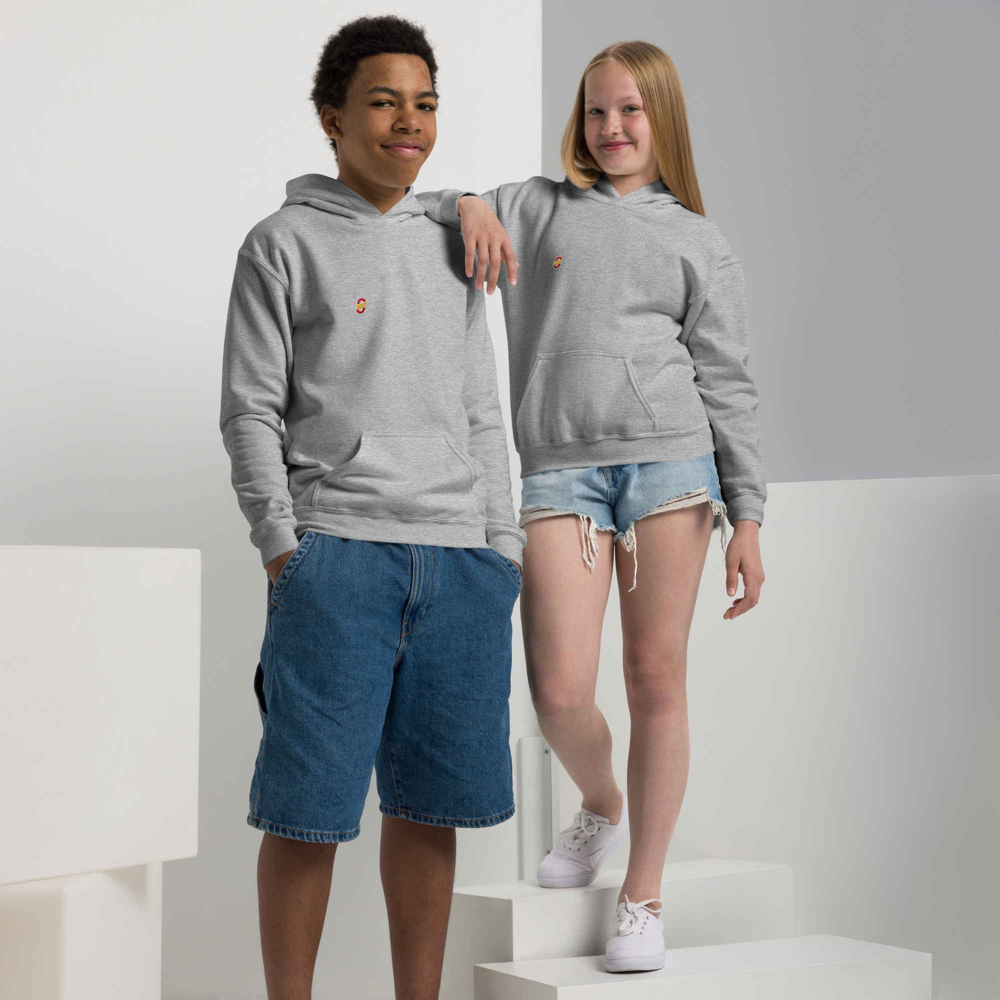 Sudadera gruesa con capucha y bolsillo canguro para niño (18)